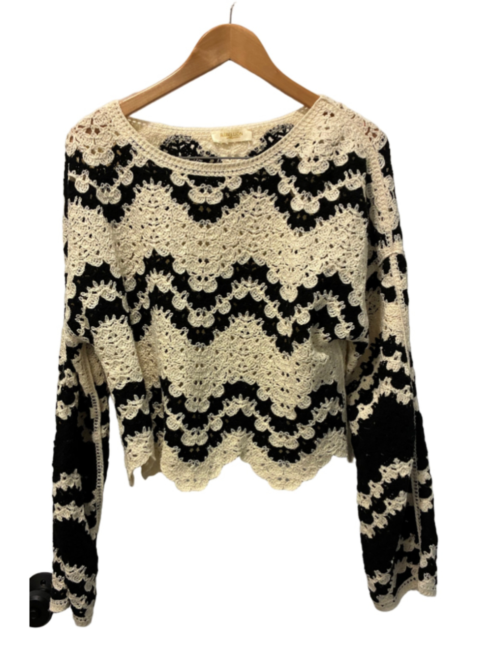 Women's Rebellion Crochet Chevron Sweater Black Beige Size M